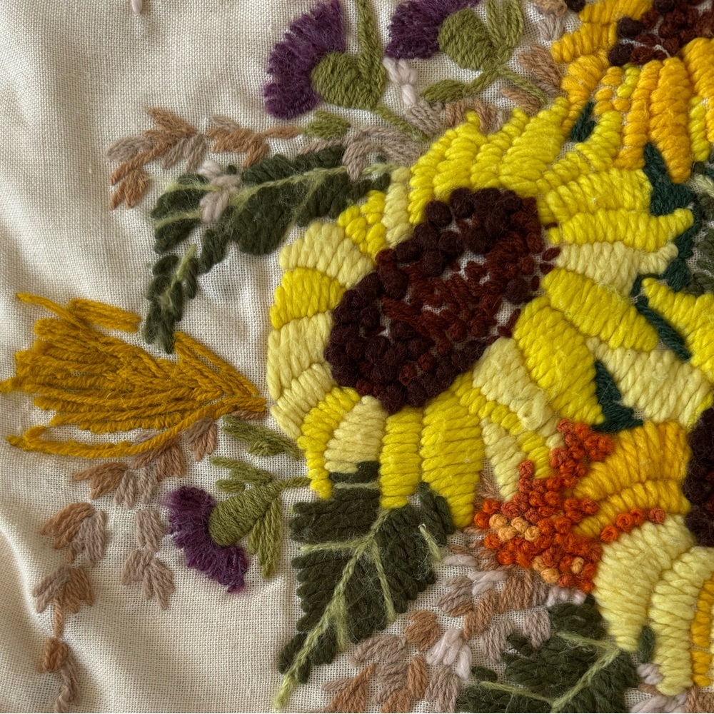 Vintage Sunflower Yarn Embroidery Boho Wall Hanging Textile art Decor - Picture 7 of 9